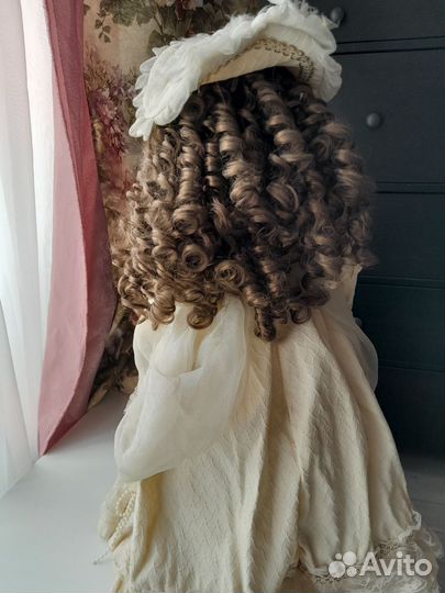 Кукла фарфоровая коллекционная большая