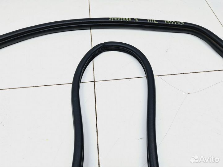 Уплотнитель двери Kia Sportage III (SL) 2010-2016