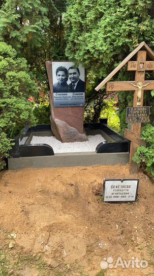 Гранитные памятники