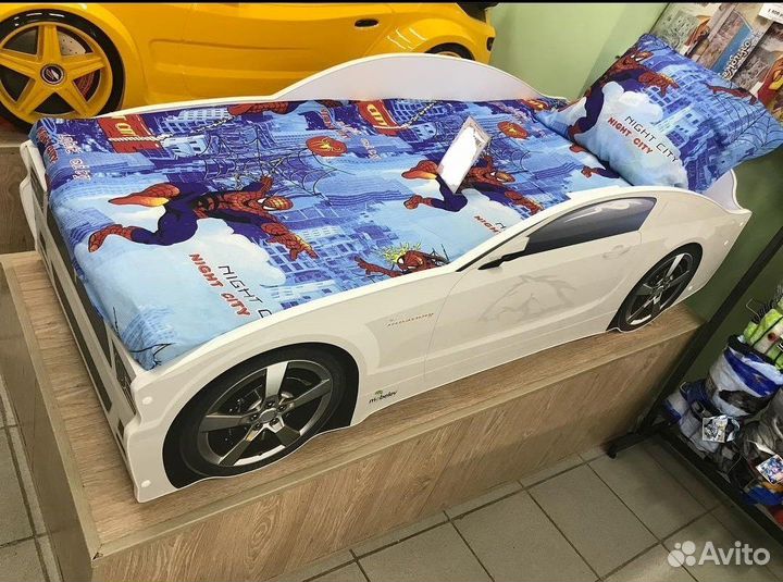 Кровать машина