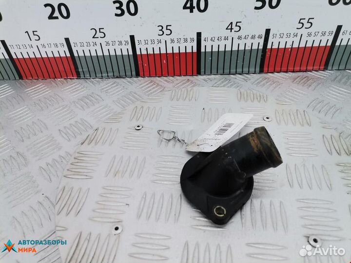 Корпус термостата Audi A4 B5 1998 048121121B