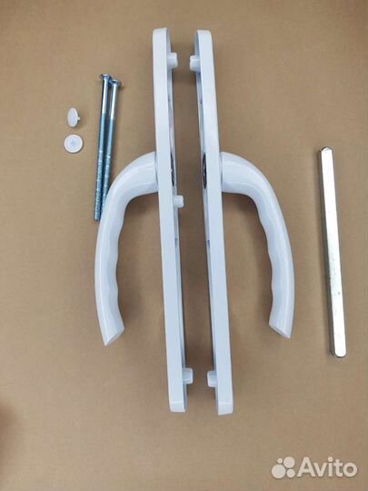 Нажимной гарнитур. Ручка на дверь пвх