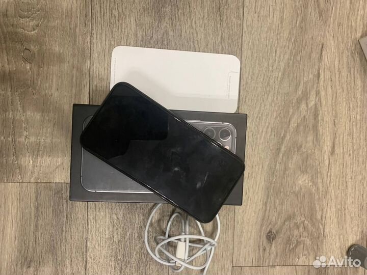 iPhone 11 Pro, 64 ГБ