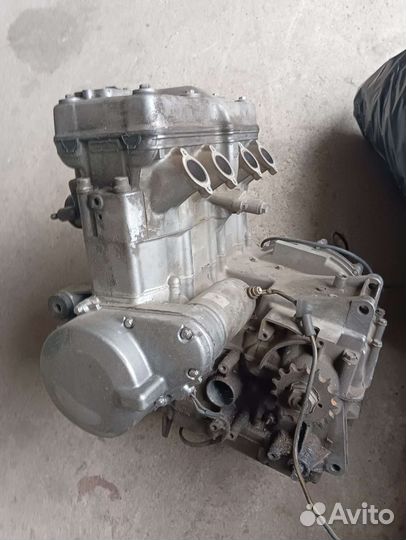 Двигатель zzr 400