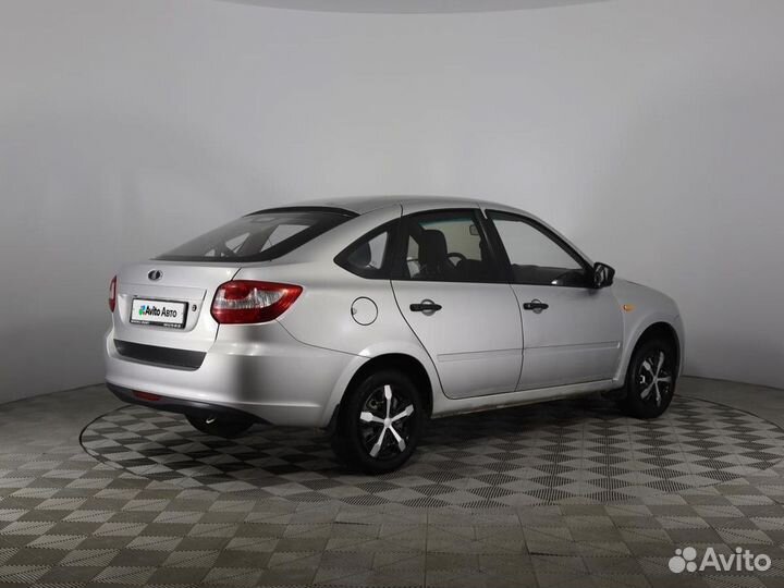 LADA Granta 1.6 МТ, 2014, 215 708 км