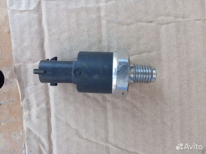 Датчик давления топлива на бмв, рено, ивеко и др