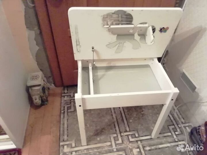 Детская парта