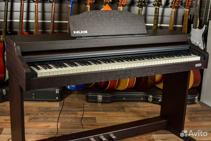 Цифровое пианино Nux Cherub (Комплект)