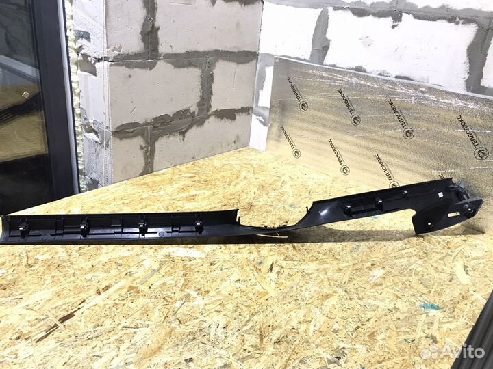 Накладка порога Passat B7