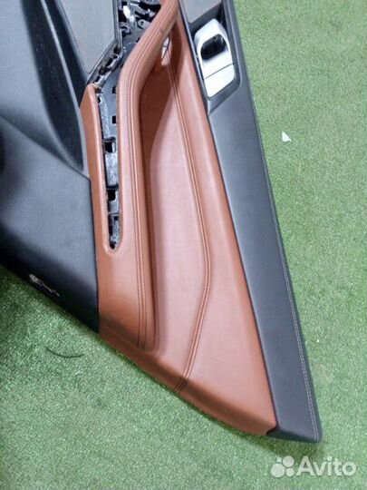 Обшивка двери задняя правая Bmw X5 G05 4.4L бензин