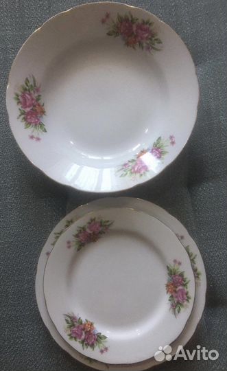 Набор тарелок