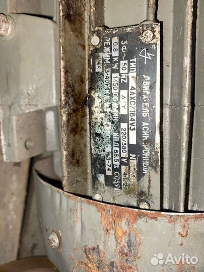 Трехфазные электродвигатели, трансформаторы, насос