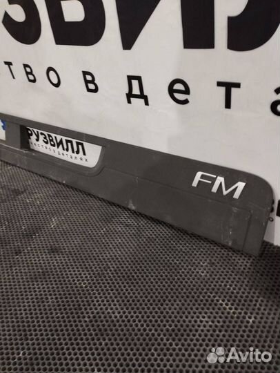 Решетка капота Volvo FMX 84162402