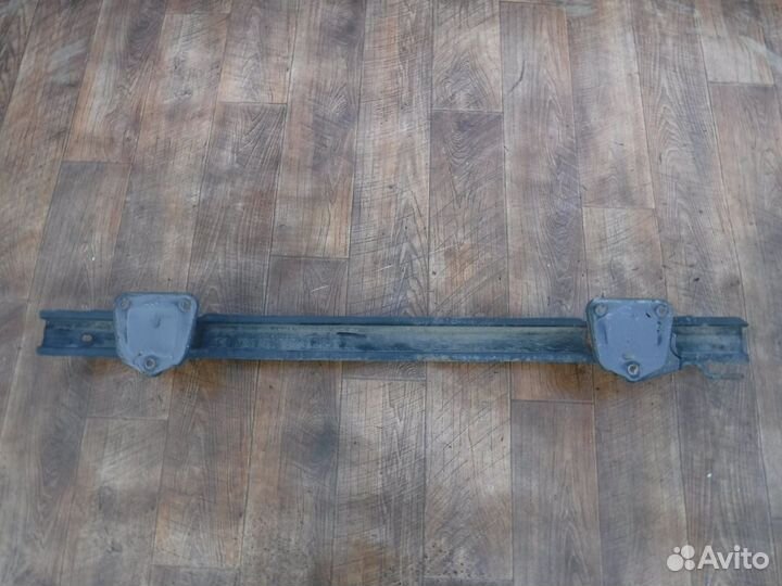 Усилитель заднего бампера BMW 3 E90 2008