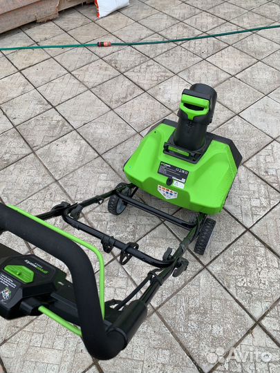 Снегоуборщик электрический