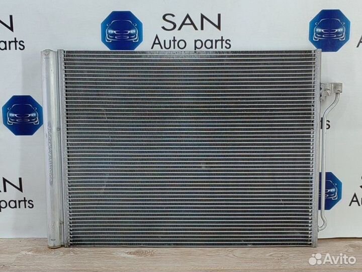 Радиатор кондиционера Bmw 5 F10 N63B44 2011