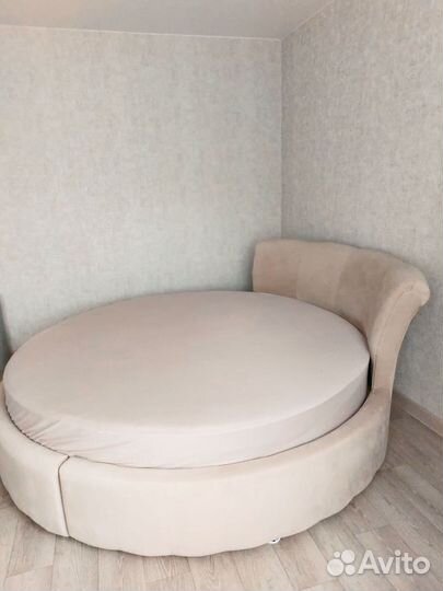 Круглая кровать жемчужина