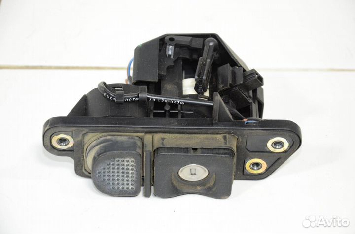 Замок крышки багажника Mercedes-Benz S-Class W220