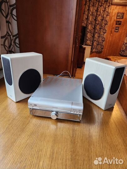 Музыкальный центр Cameron