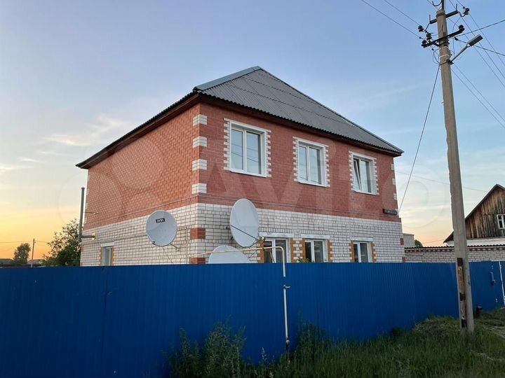 Коттедж 200 м² на участке 5 га