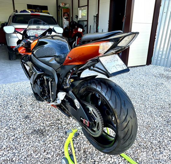 Suzuki GSX-R750 K6-K7