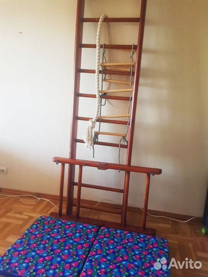 Спортивный уголок для детей дерево массив