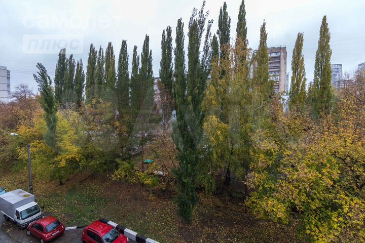 4-к. квартира, 74 м², 4/12 эт.