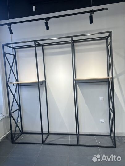 Стеллаж для одежды