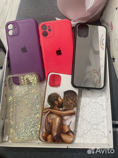 Чехлы на iPhone 11