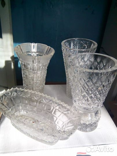 Вазы хрустальные и стекло