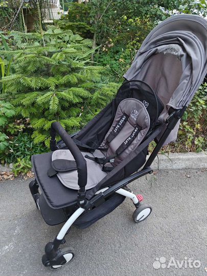 Прогулочная коляска yoya