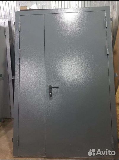 Дверь входная металлическая техническая