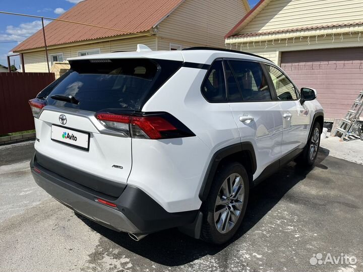 Toyota RAV4, 2021