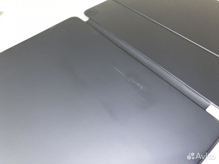 Apple smart keyboard folio 11