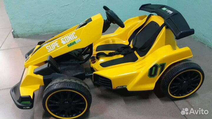 Детский электромобиль б/у