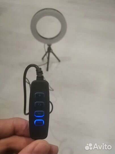 Кольцевая лампа со штативом