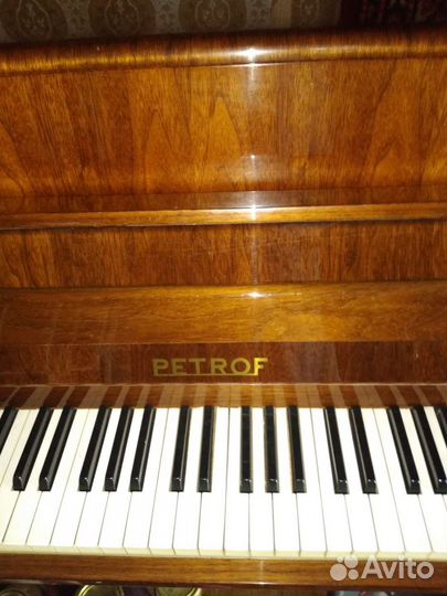 Пианино petrof