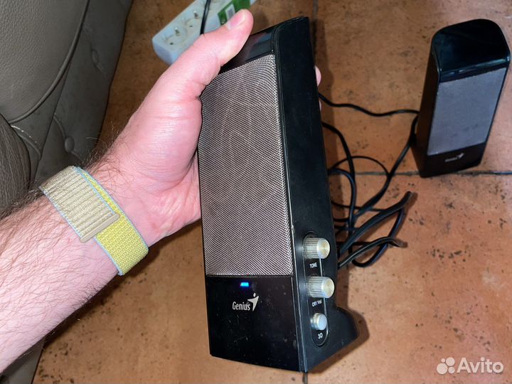 Компьютерные колонки genius