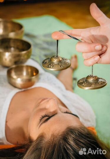 Вибрационный массаж тибетскими поющими чашами