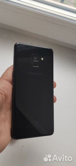 Samsung Galaxy A8+, 4/32 ГБ