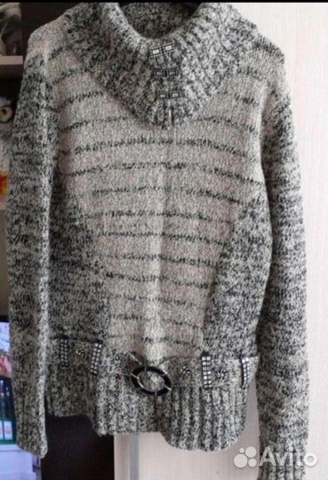 Свитер 48. Новый