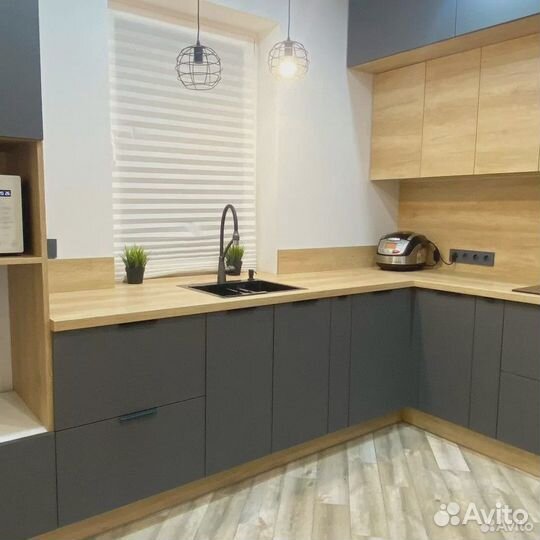 Двухуровневый кухонный гарнитур