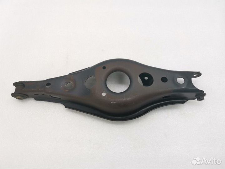 Рычаг подвески задний правый Toyota Rav4 CA40 2.2