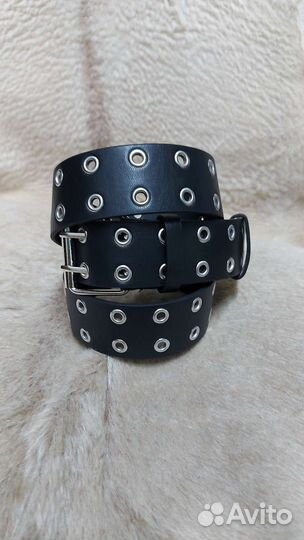 Модный ремень с люверсами