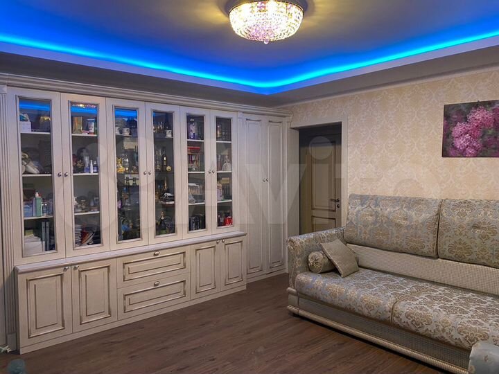 4-к. квартира, 82 м², 5/10 эт.