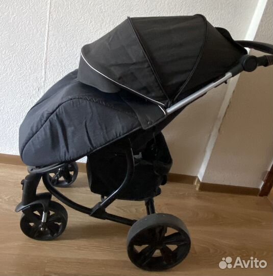 Прогулочная коляска Bubago Model One