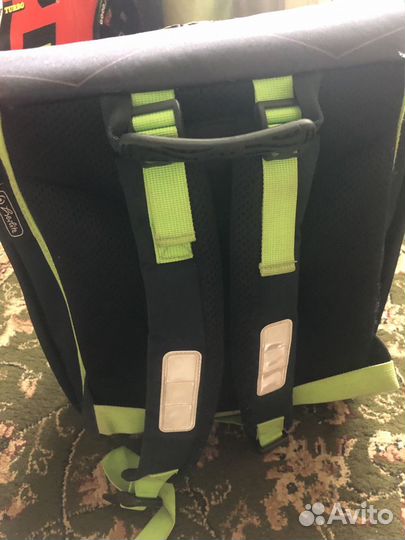 Школьный ранец