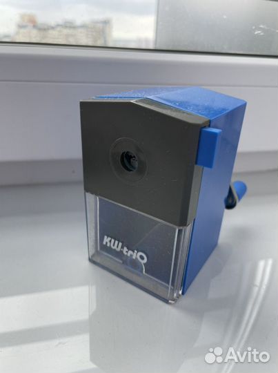 Точилка для карандашей механическая