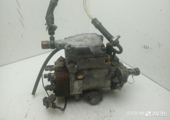 Насос топливный (тнвд) Volkswagen Caravelle/Multiv