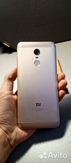 Xiaomi Redmi 5 Plus, 3/32 ГБ